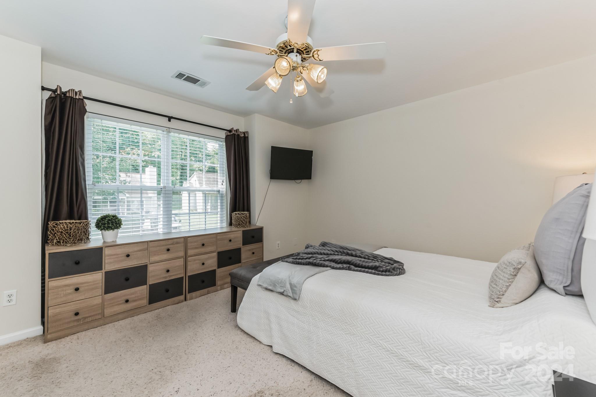 7925 Quail Field Drive