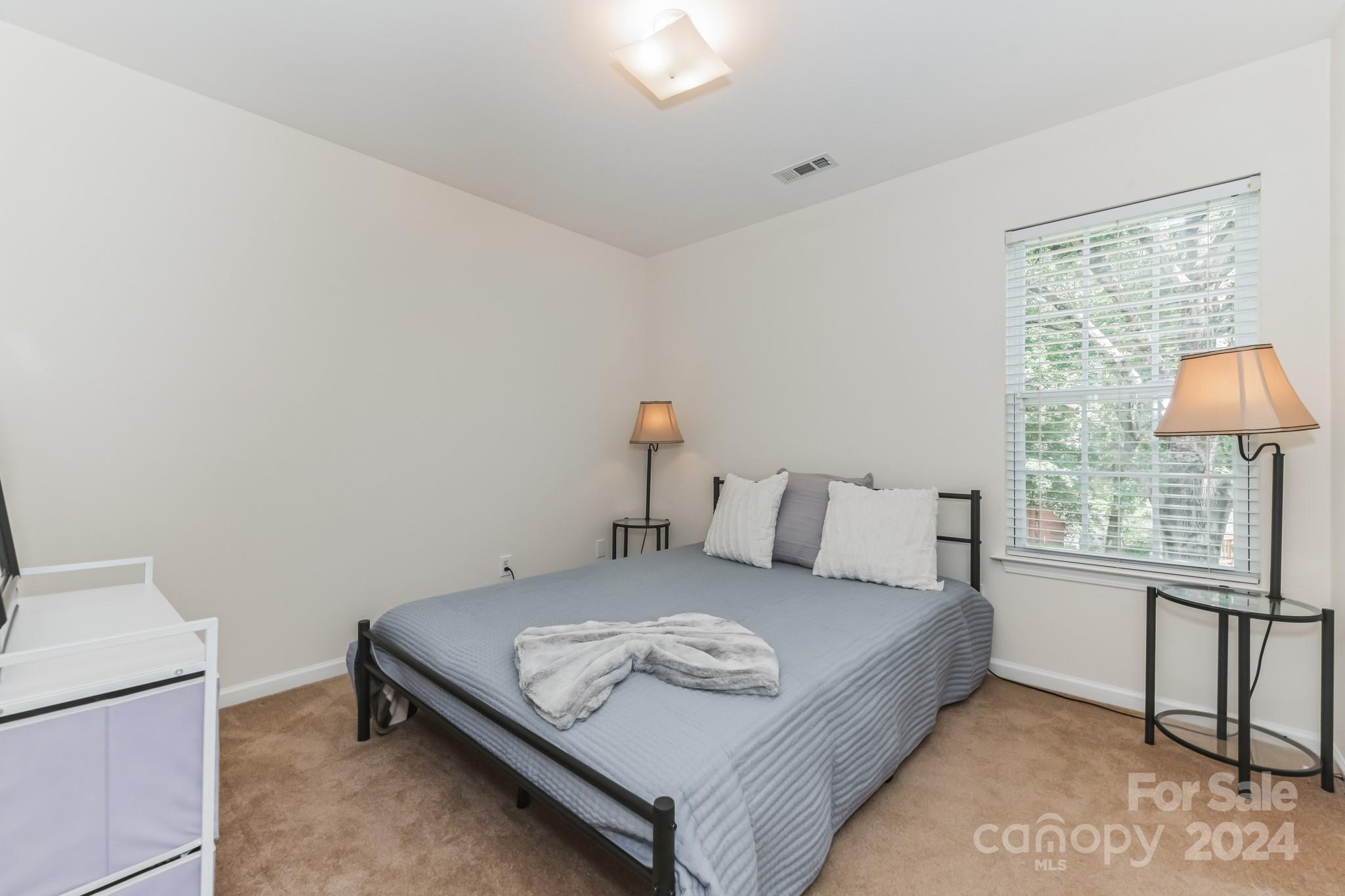 7925 Quail Field Drive