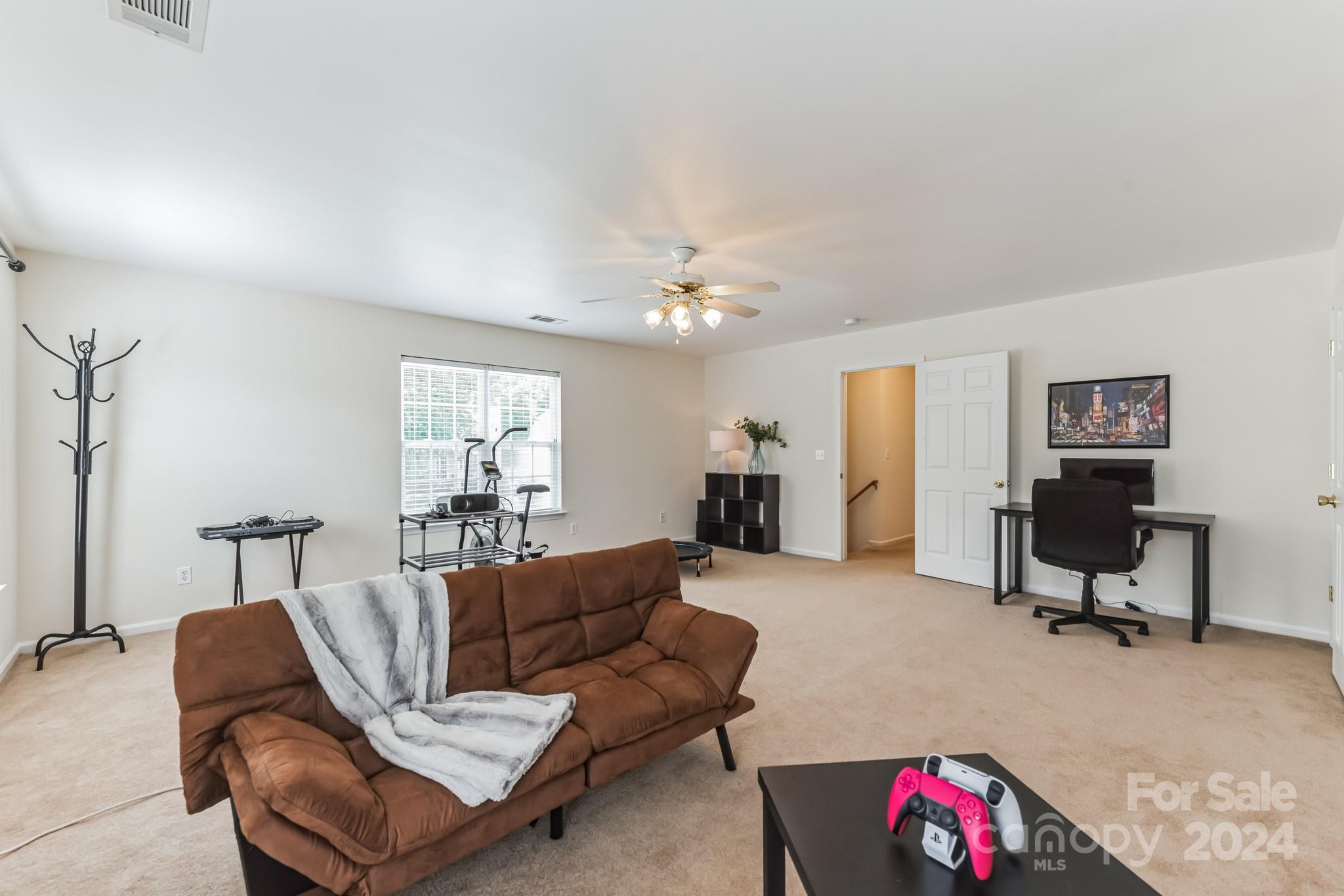 7925 Quail Field Drive