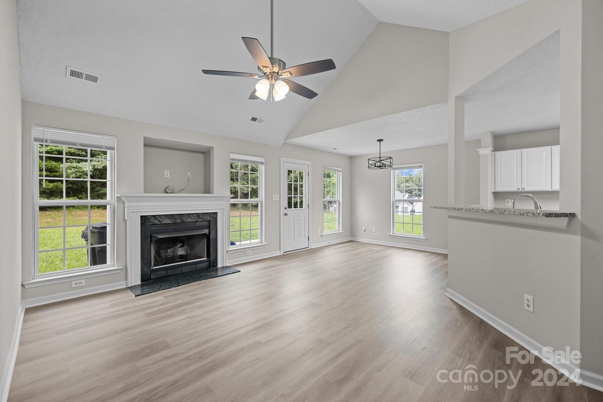 904 Rucker Cliff Drive
