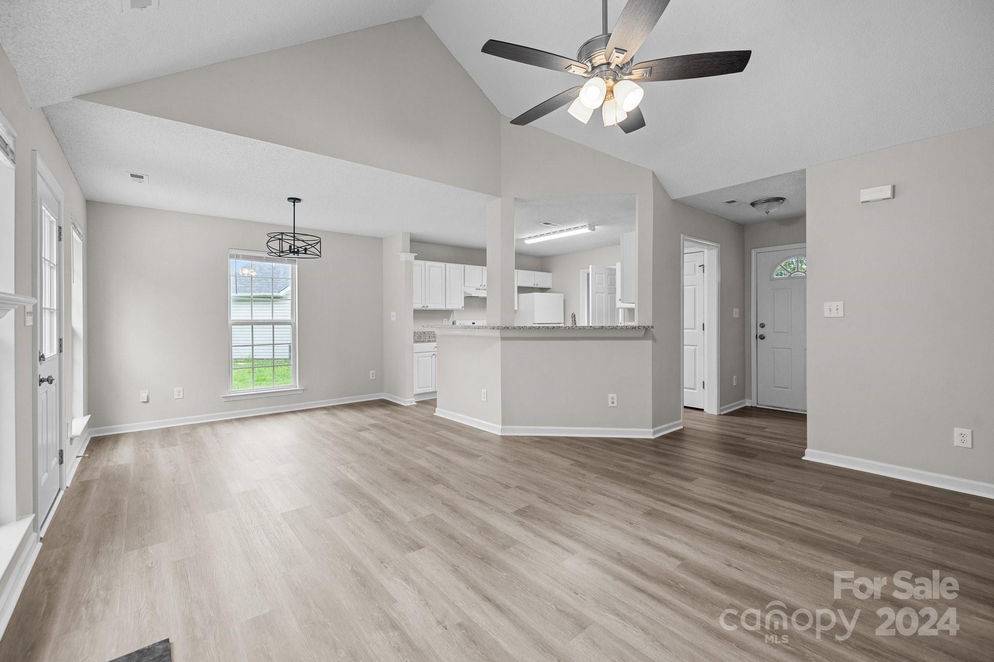 904 Rucker Cliff Drive