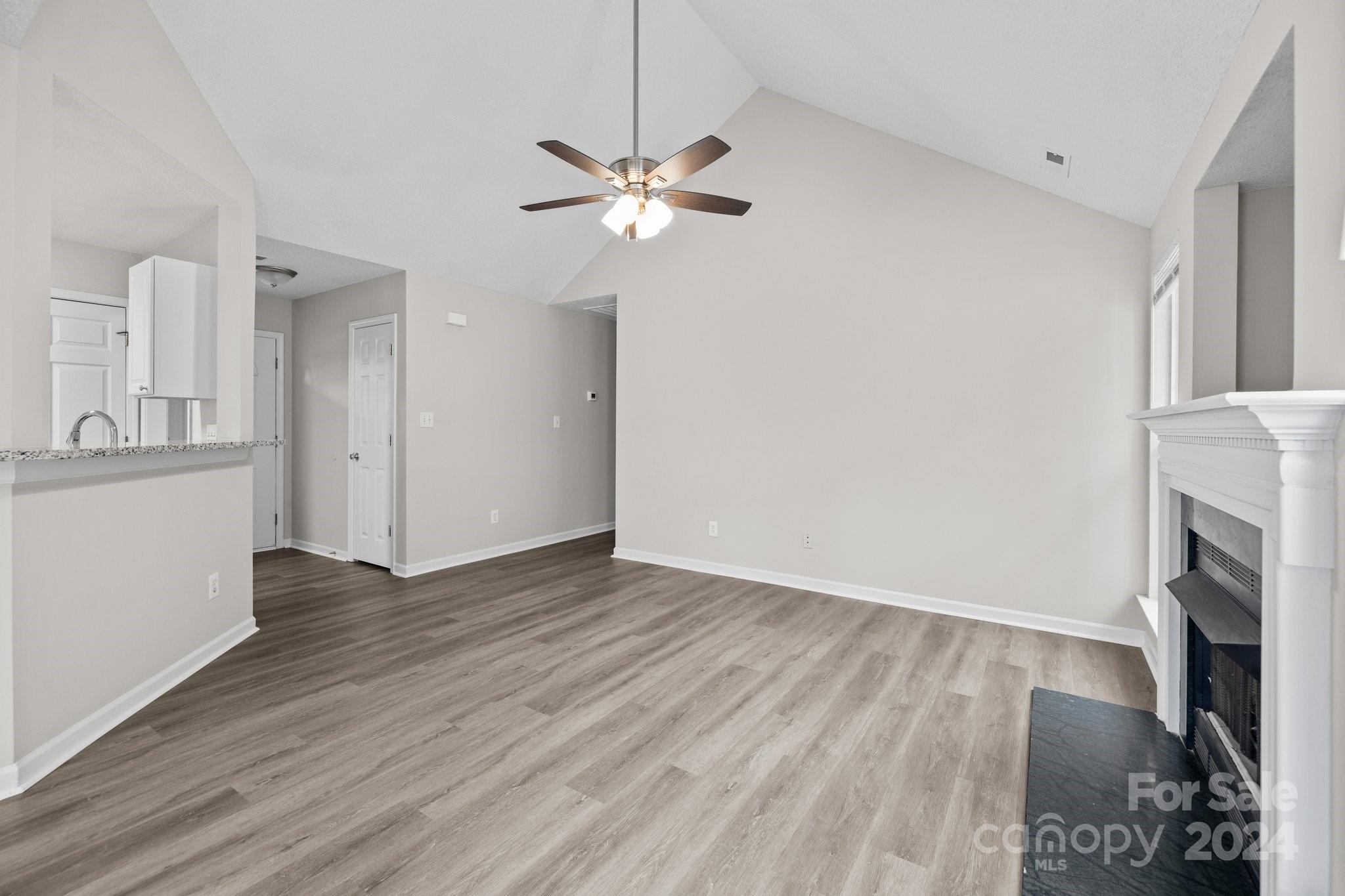 904 Rucker Cliff Drive