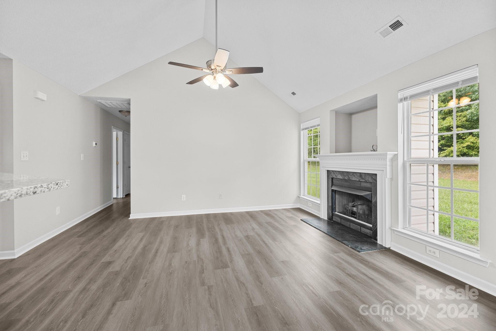 904 Rucker Cliff Drive
