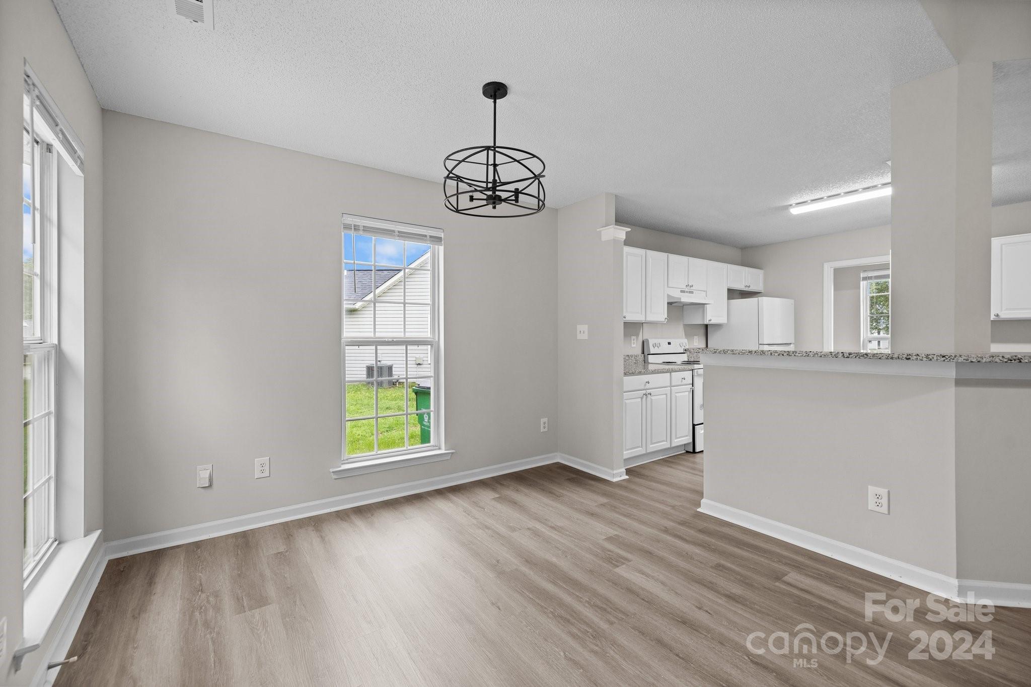 904 Rucker Cliff Drive