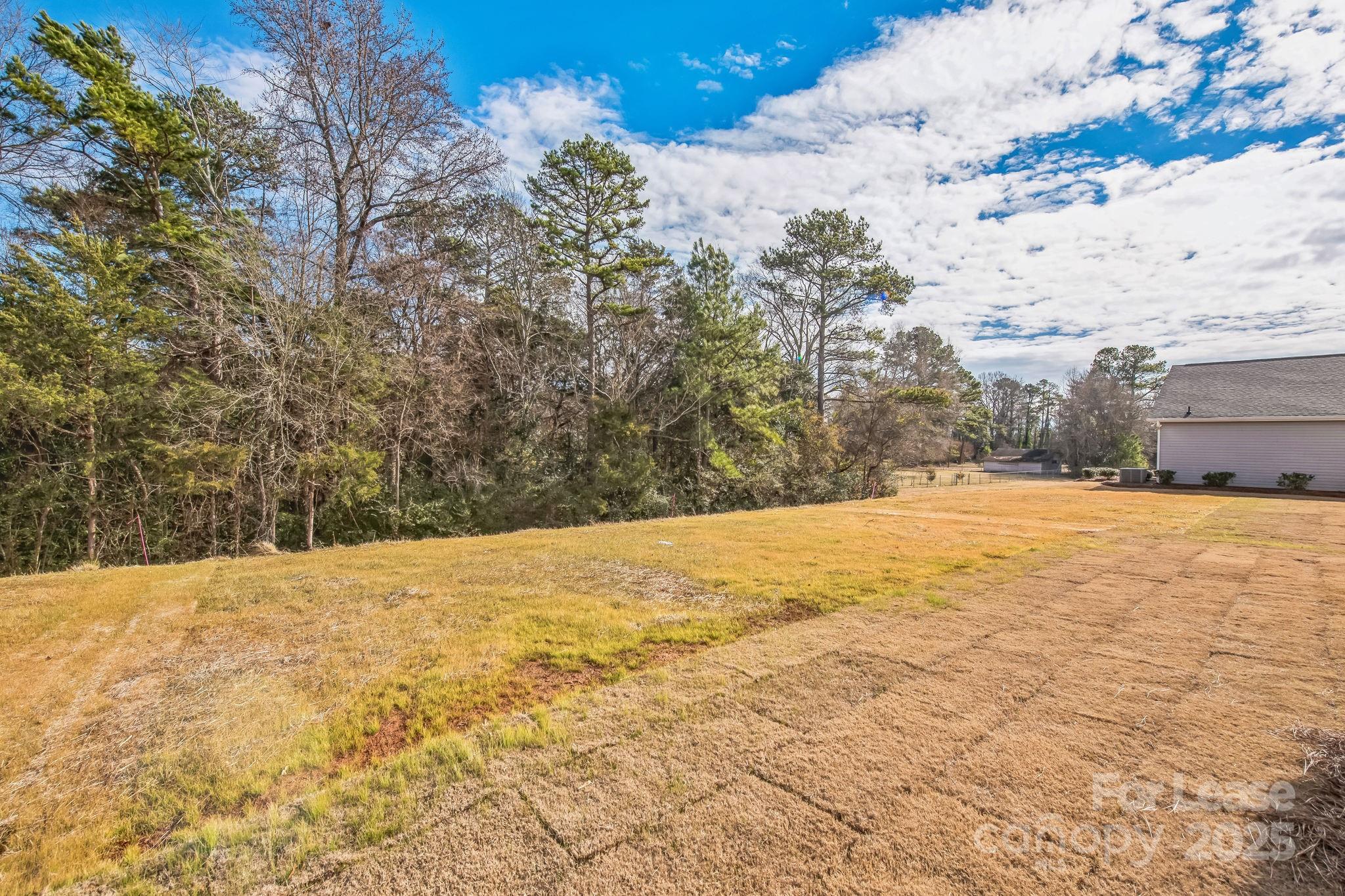 1421 Nia Road