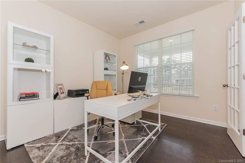 13538 Hyperion Hills Lane