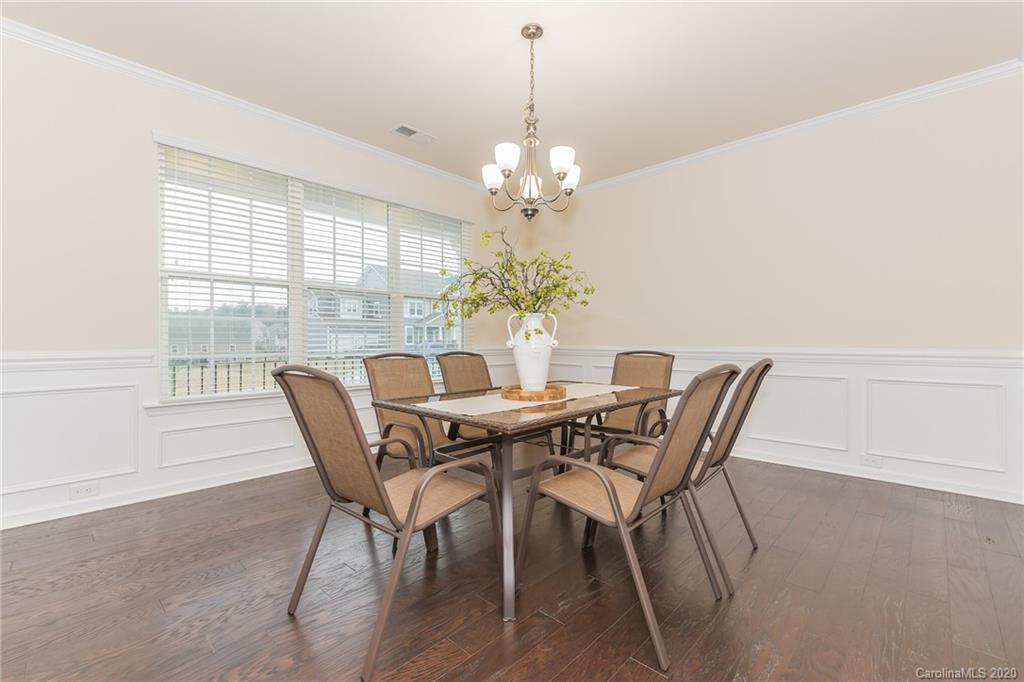 13538 Hyperion Hills Lane
