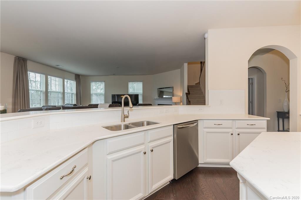 13538 Hyperion Hills Lane