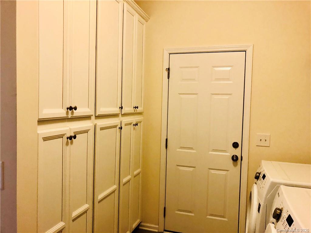 13538 Hyperion Hills Lane