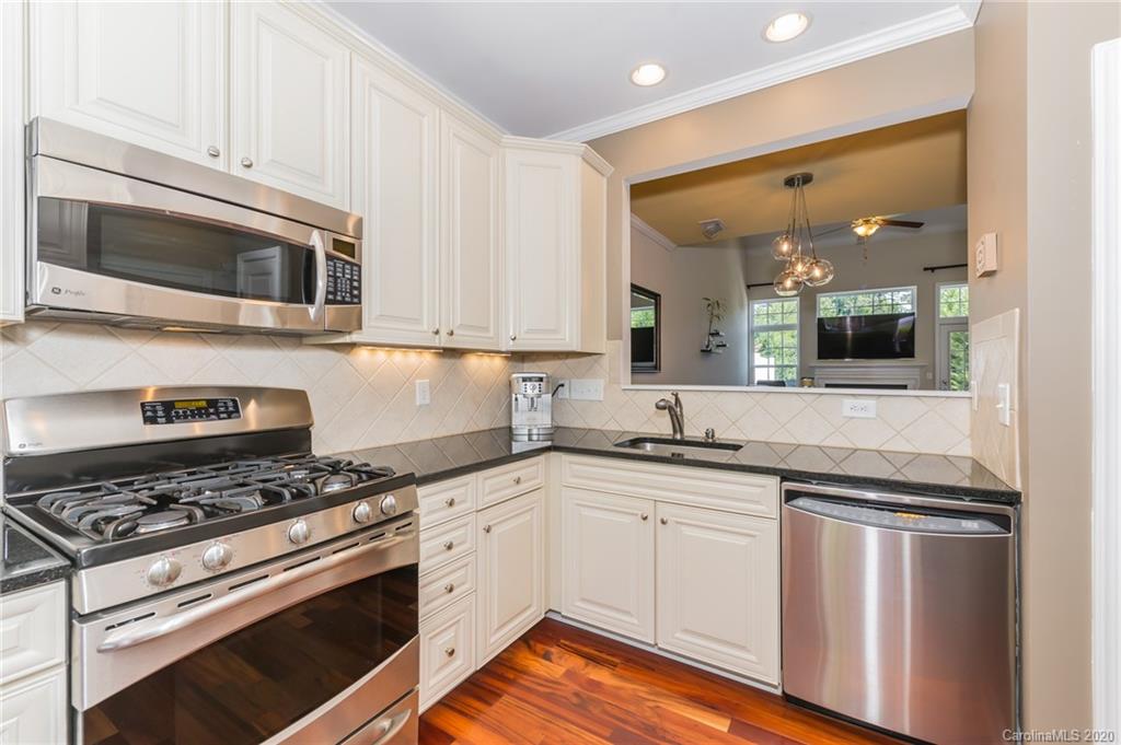 547 White Springs Road