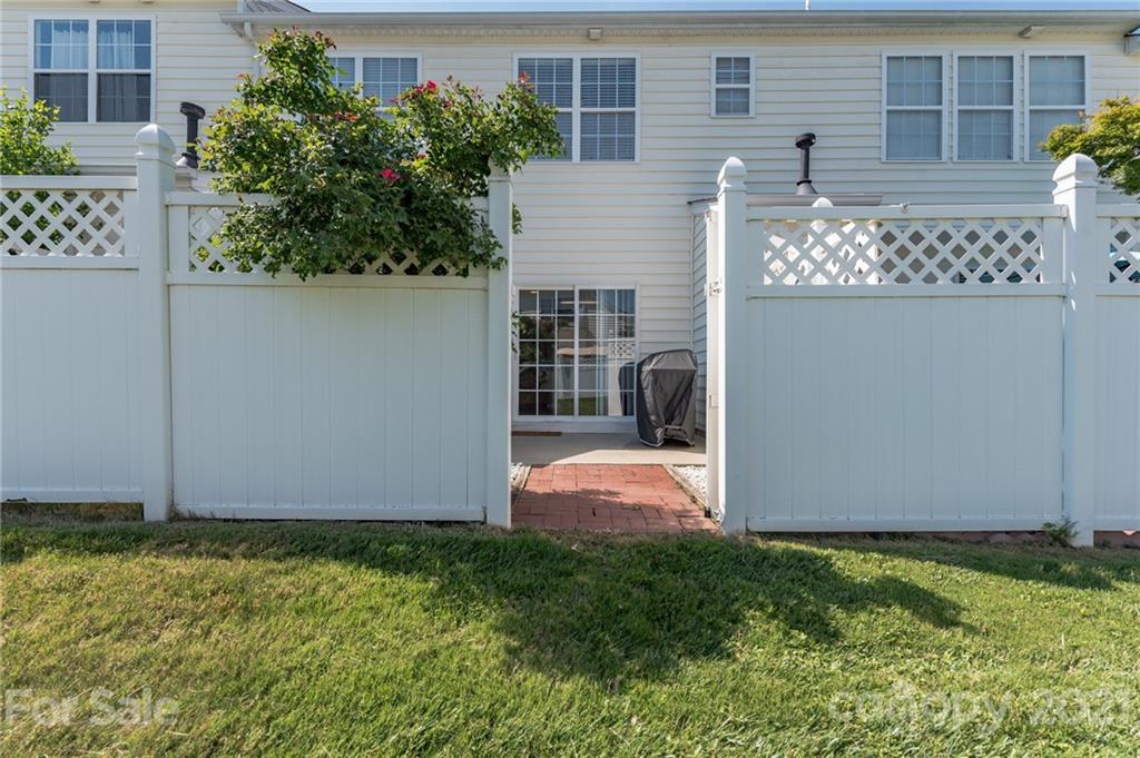 330 Sugar Ridge Court