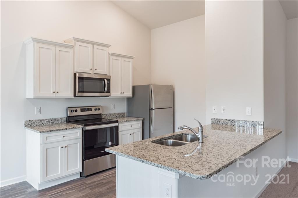 2321 Lanza Drive